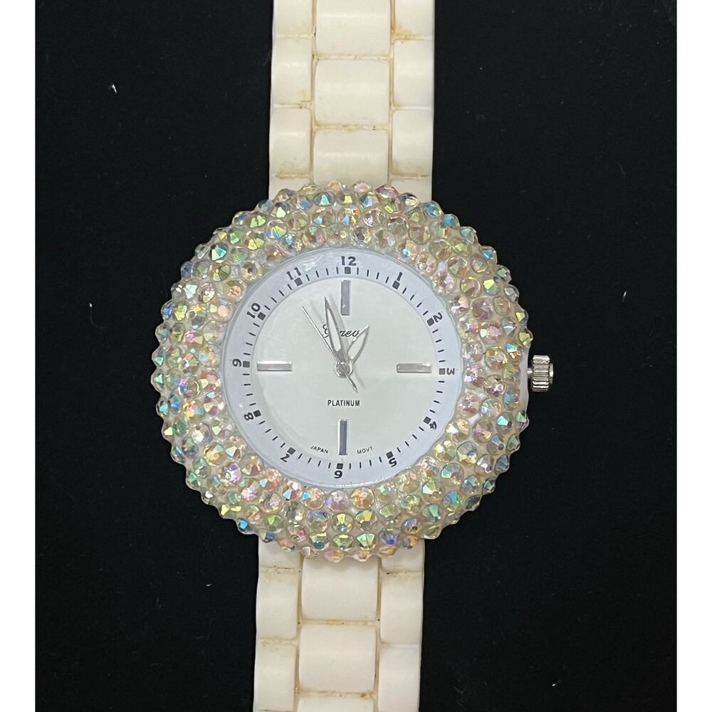 Geneva 2105 Women’s Watch Borealis Crystal Bezel-**Working W/New Battery**